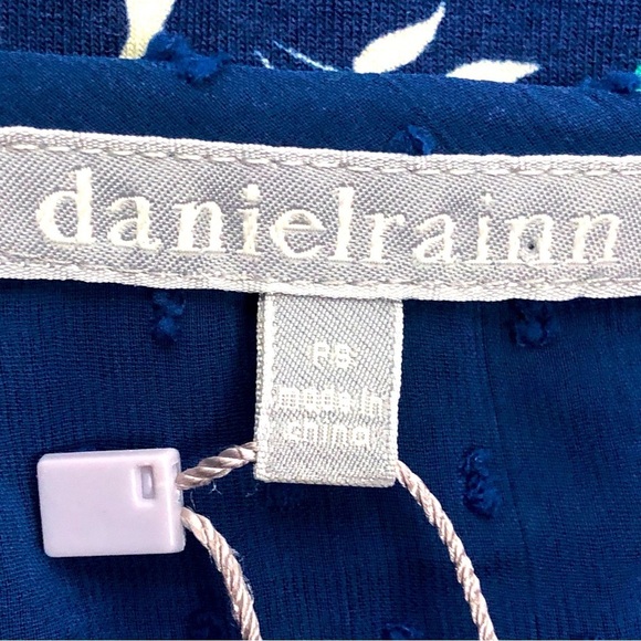 Daniel Rainn navy blue floral mixed media scoop neck flutter sleeve PS - Picture 4 of 8